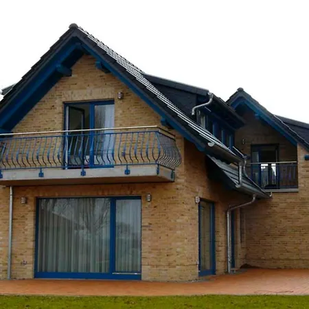 Holiday home Direkt An & *